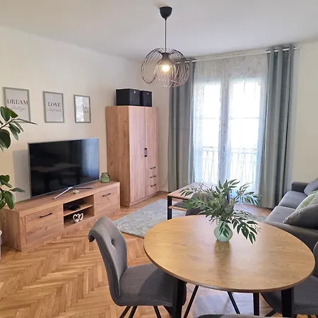 Széchenyi33 Apartamento *